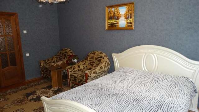 Апартаменты Holiday and Travel Apartment Брест-47